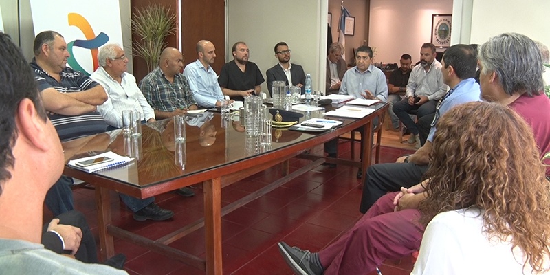 “No estamos de vacaciones, la gente lo tiene que entender, deben quedarse en sus casas”