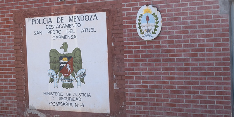 Robaron herramientas y otros objetos de una finca en Carmensa