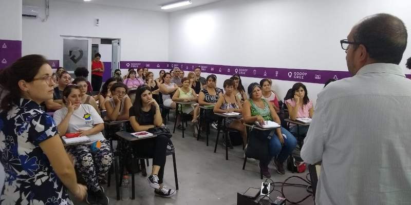 Iniciaron cursos para cuidadores domiciliarios de cuatro departamentos de Mendoza