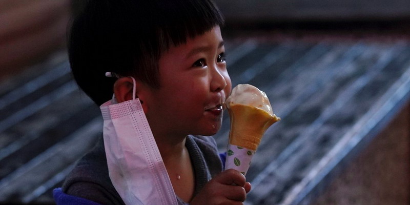 Hubei, la cuna de la pandemia, vuelve a la normalidad: trenes llenos, autos y sonrisas