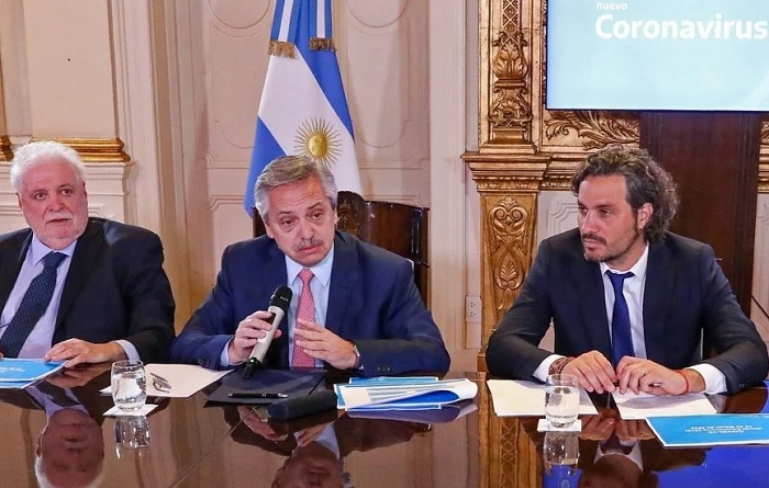 Multas de 100 mil pesos y hasta 15 años de prisión para quienes rompan la cuarentena