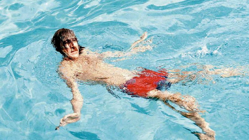 A 20 años de “El” salto: ¿por qué se tiró Charly García del noveno piso?