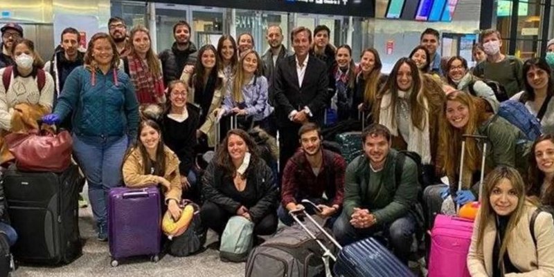 Llegaron al país médicos de Europa para sumarse al operativo sanitario