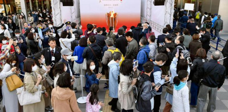 Coronavirus: el paso de la llama olímpica por Japón, un canto a la imprudencia