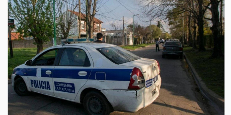 La Plata: con un bidón de nafta y un encendedor, intentó prender fuego a su exnovia
