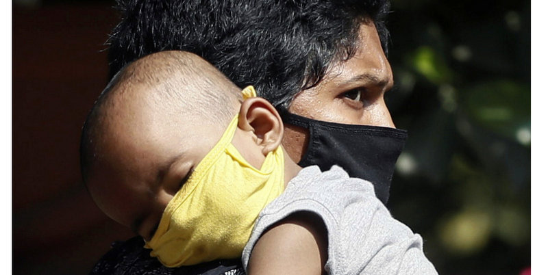Llamaron Covid y Corona a sus hijos que nacieron en la India
