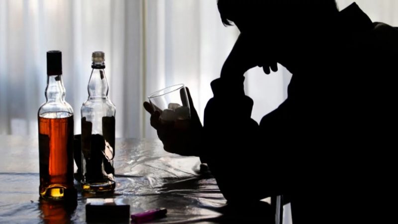Aislamiento: aumentó el consumo de alcohol, tabaco y estupefacientes