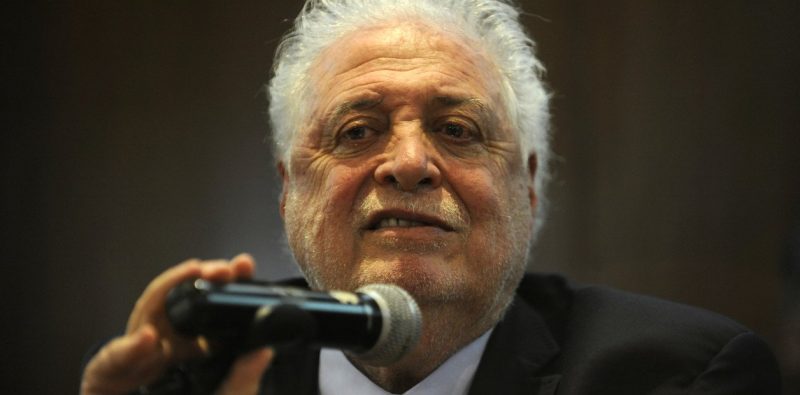 González García: “No se puede pensar en habilitar el fútbol”