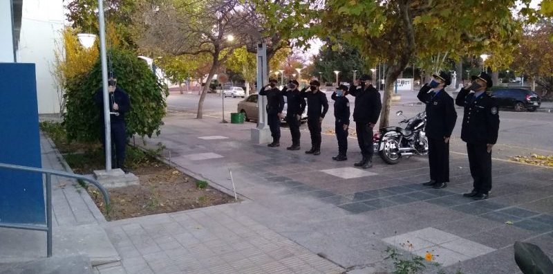 Cada dependencia policial festejó el Día de la Patria