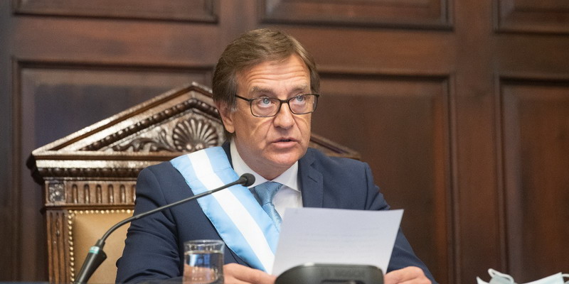 Los anuncios de Suarez en su primera Asamblea Legislativa