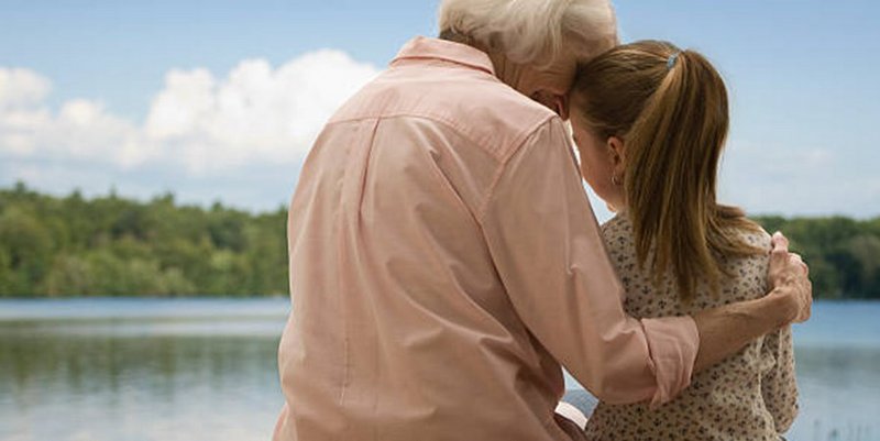 Obligan a una abuela a quitar las fotos de sus nietos de Facebook y Pinterest