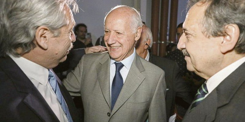 Roberto Lavagna “El pueblo merece que construyamos el futuro con diálogos para el consenso”