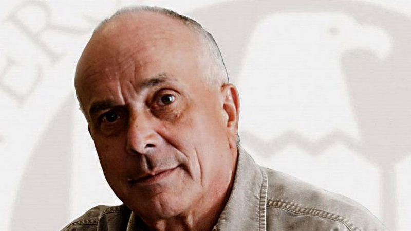 Economista cruzó a Macri: “Que renuncie a la política y se dedique a Comodoro Py”