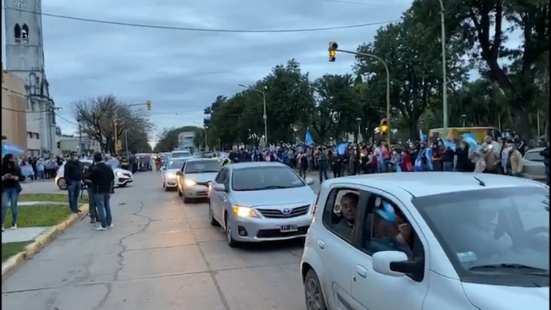 Masiva movilización contra la expropiación de Vicentin: impidieron el ingreso de los funcionarios