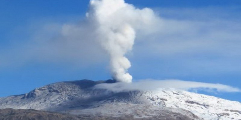 “Es minuto de prepararse”: alerta en Chile ante la posible erupción de un volcán