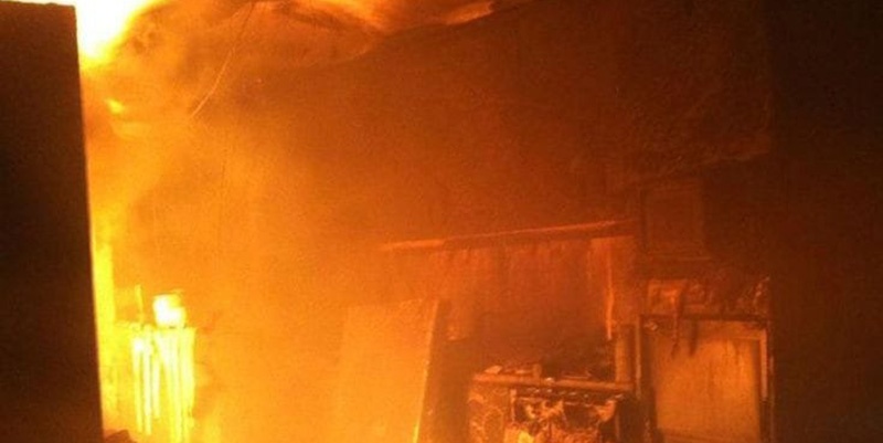 Una vivienda sufrió graves daños en un incendio