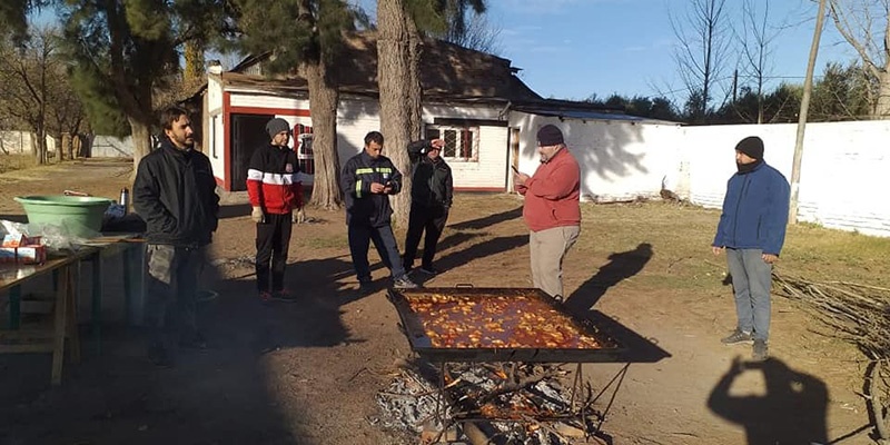 10 de Septiembre realiza un locro patrio para reunir fondos