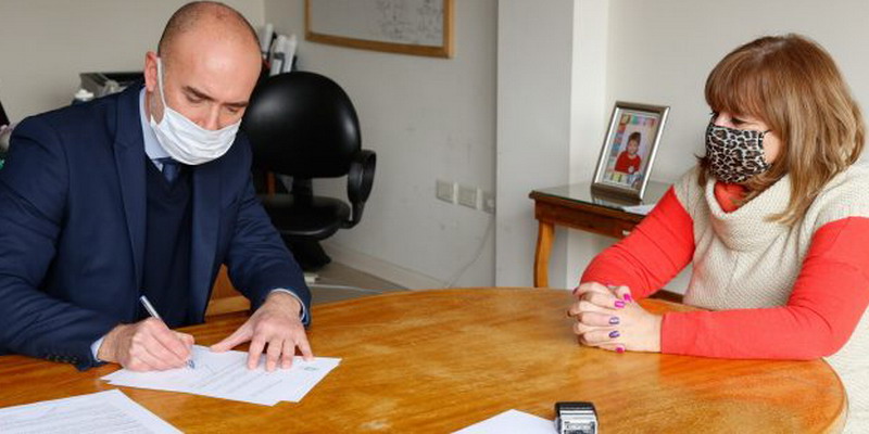 Firman convenio para la protección de los inquilinos