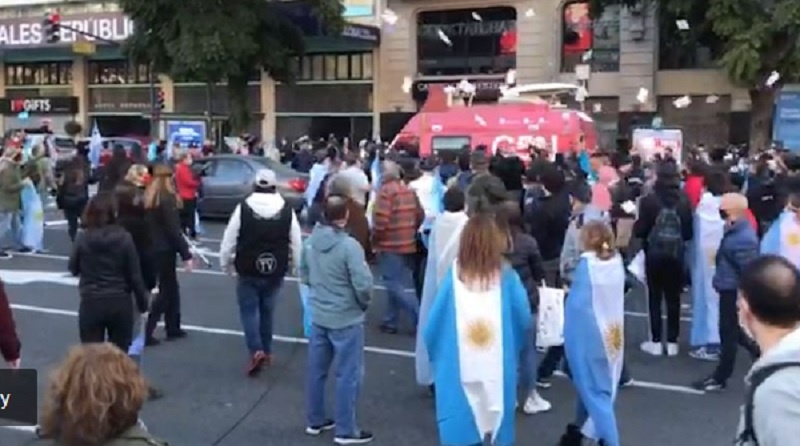 Repudiable ataque a la libertad de expresión: agredieron al equipo periodístico de C5N