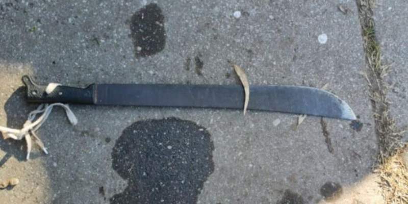 Un joven borracho le partió la cabeza con un machete a su novia menor de edad