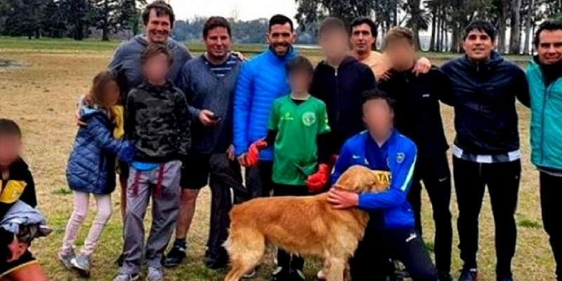 La polémica foto de Carlos Tevez que salpica al Frente de Todos