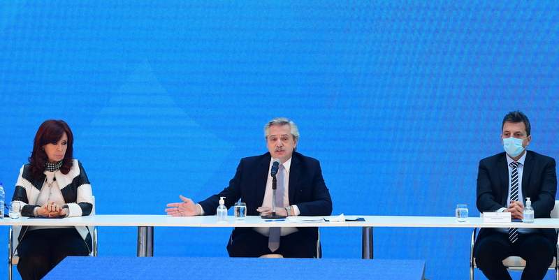 El Gobierno anunció que logró reestructurar el 99% de la deuda