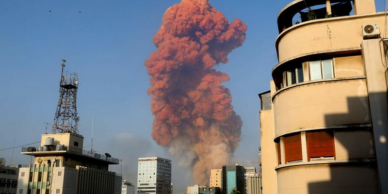 Explosión en Beirut: 50 muertos y 2700 heridos en el desastre que conmueve a la capital del Líbano