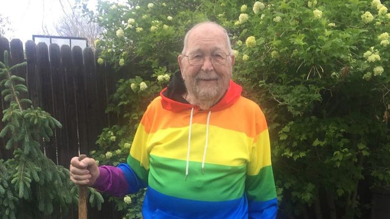 El hombre que se declaró gay a los 90 años: “Ahora soy libre”