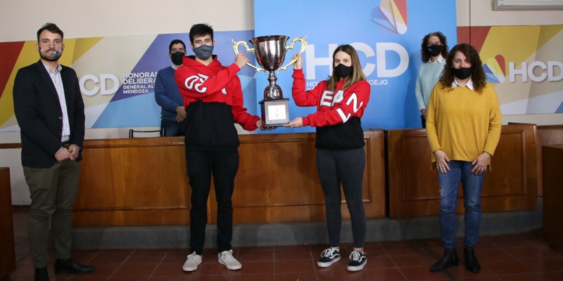 El HCD entregó la Copa Amistad para las 55º Olimpiadas