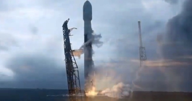 Se lanzó con éxito el satélite argentino Saocom 1B desde el Centro Espacial Kennedy