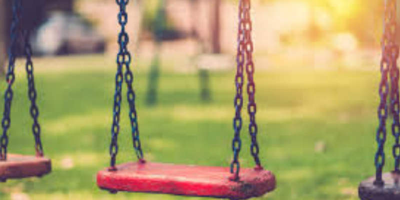 Tragedia en Lavalle: murió una niña al caer de un columpio