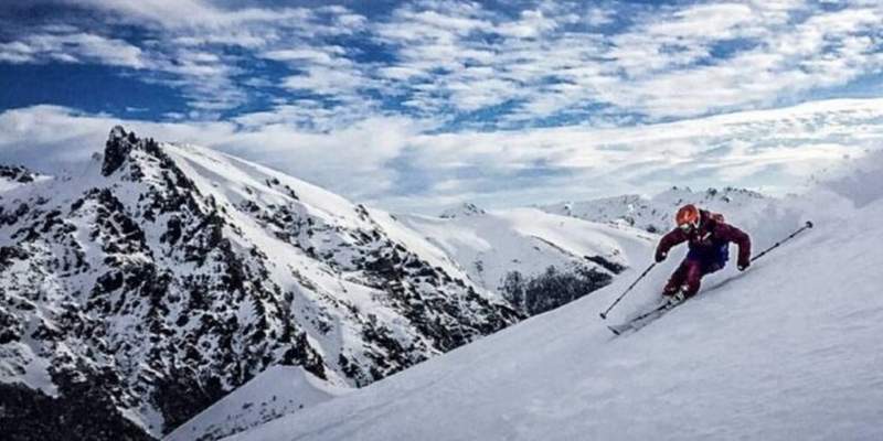 Murió un hombre por una avalancha en un centro de esquí administrado por Gastón Gaudio