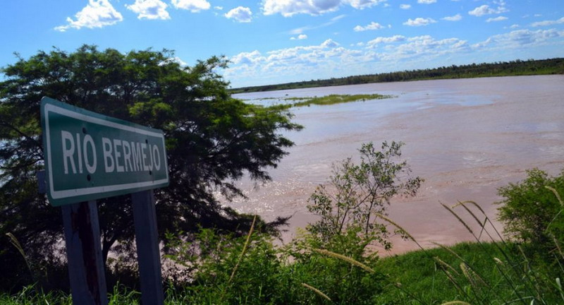 Un joven quiso entrar nadando a Formosa para ver a su hija y murió ahogado en el río Bermejo