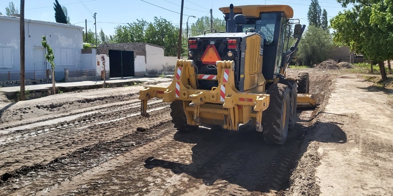 Continúan las obras de asfaltos en el Departamento