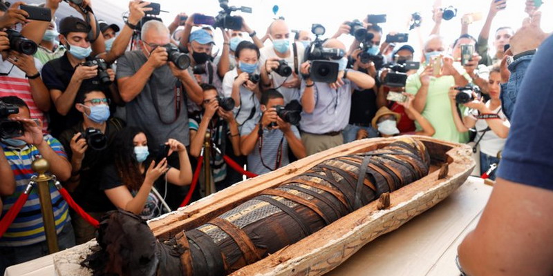 Egipto presentó los 59 sarcófagos de 2.600 años de antigüedad con momias intactas