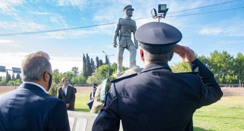 La Policía de Mendoza conmemoró el 210° aniversario