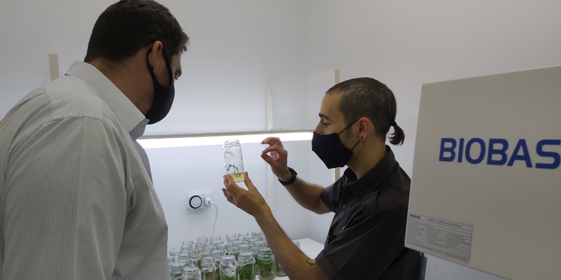 Ugacoop presentó a YPF un innovador proyecto Biotecnológico para trabajar en conjunto