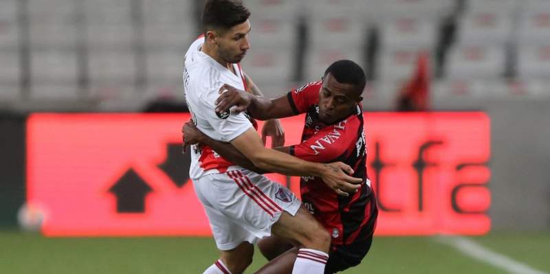 River empató sobre la hora ante Athletico Paranaense en Curitiba