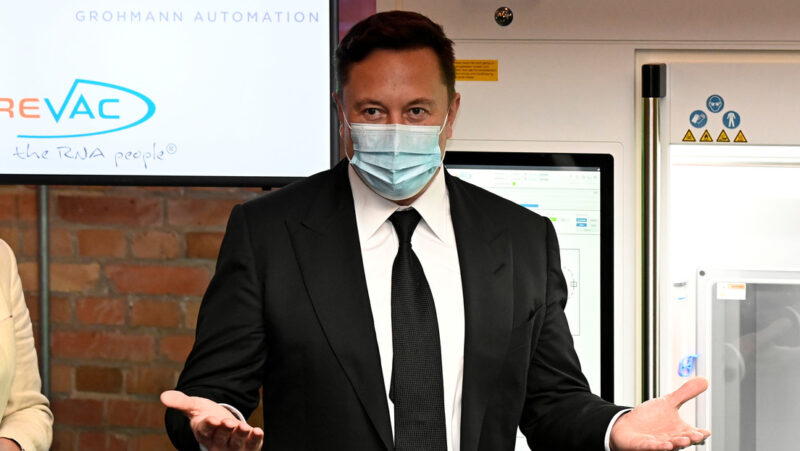 Elon Musk reveló cuántas horas duerme y cuáles son sus horarios