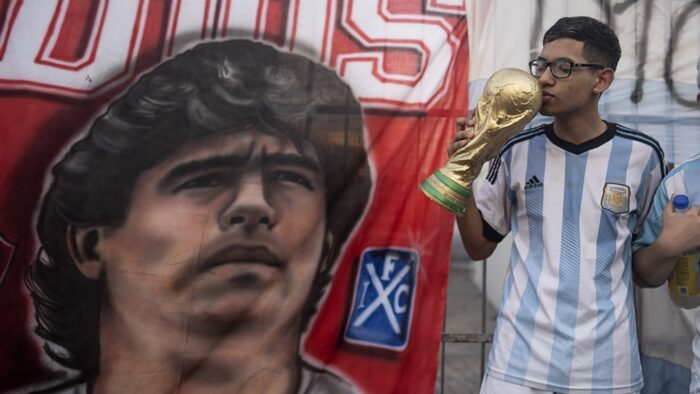 Buscan instituir la fecha de nacimiento de Maradona como Día Nacional del Fútbol