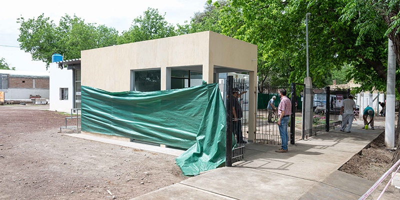 Se realizan múltiples obras en Alvear Oeste