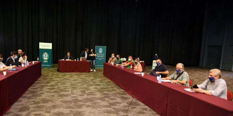 En cumplimiento del fallo judicial, Gobierno se reunió con representantes de SUTE y Administración Central
