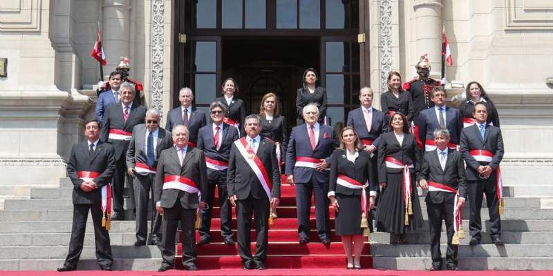 Perú: renunciaron 12 ministros y el nuevo gobierno está en jaque
