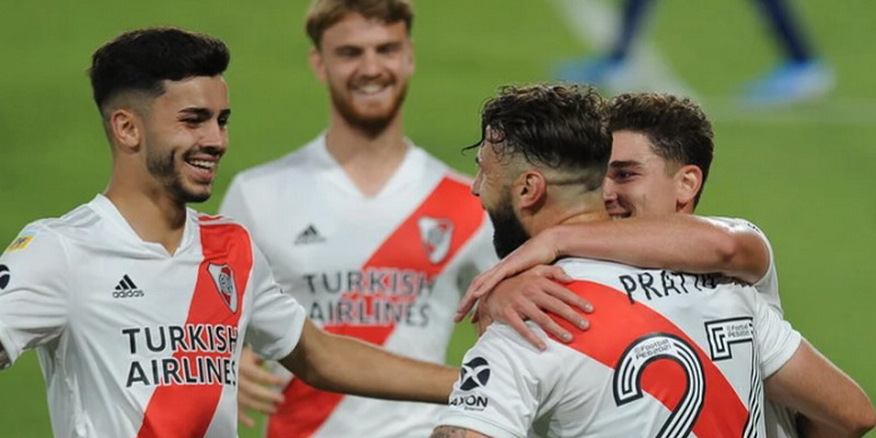River venció con claridad a Godoy Cruz y quedó como líder de su Zona