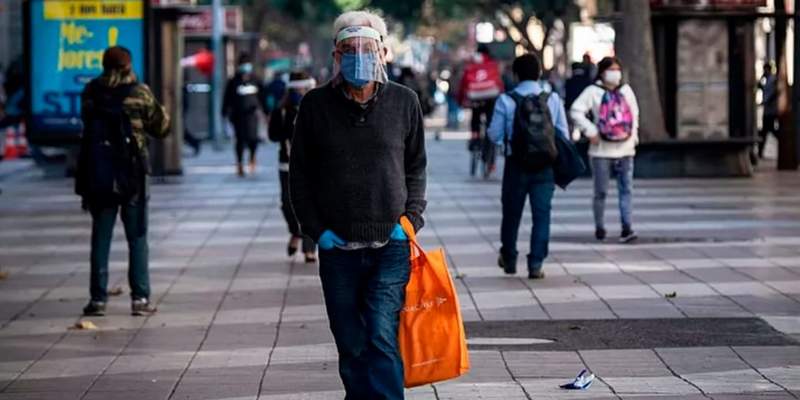 Santiago de Chile vuelve a la cuarentena los fines de semana por brusco avance del coronavirus