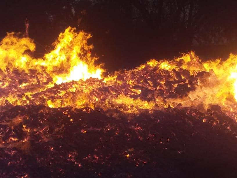 Gran incendio afectó a una finca
