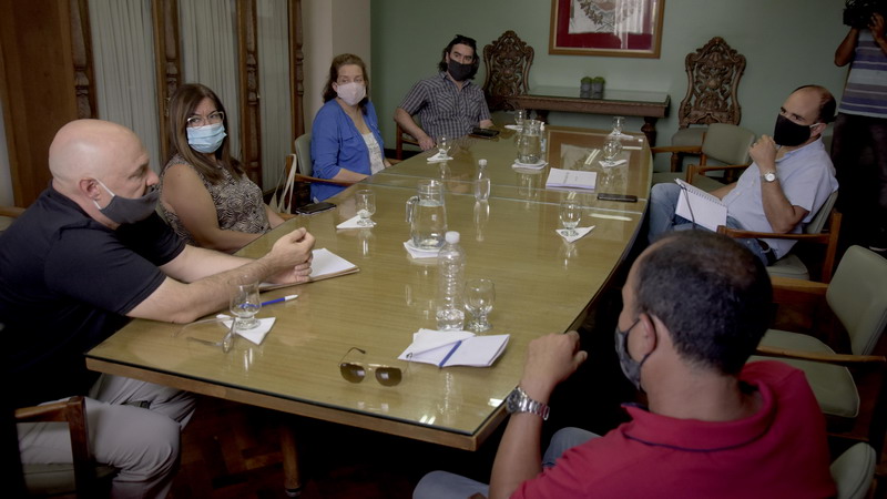 Thomas recibió a madres y padres autoconvocados para analizar la vuelta a clases presenciales