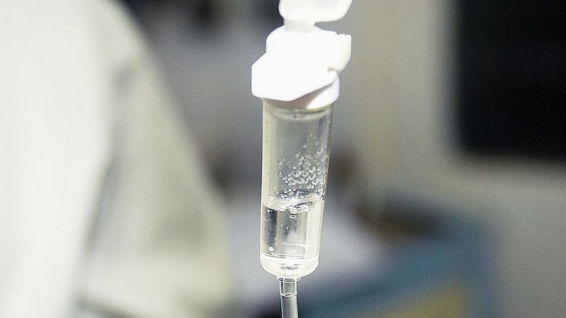Identifican dos medicamentos que reducen la mortalidad entre los pacientes más graves de covid-19