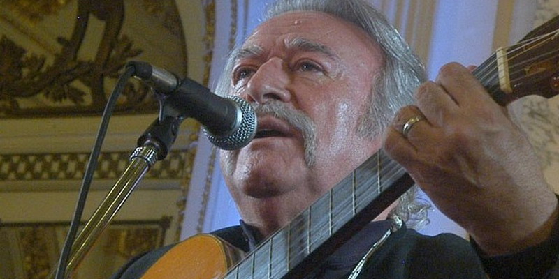 Murió César Isella, el gran compositor y cantante argentino de folklore