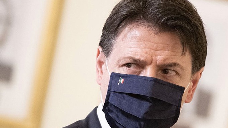 Tras superar la crisis, Conte busca aliados de centro y abre áreas clave de su gestión